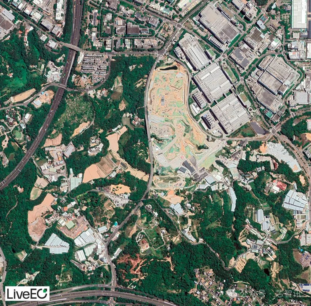 △台积电在台湾新竹科技园。除了现有的四家晶圆厂外，还有大量的绿地。